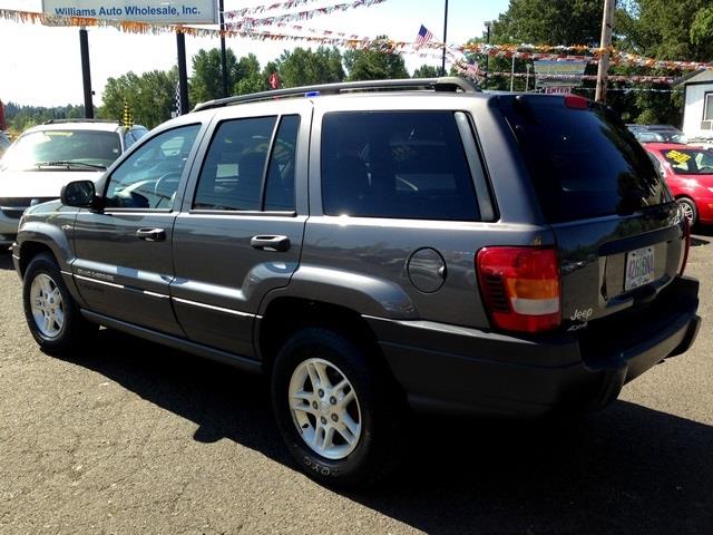 2004 Jeep Grand Cherokee 4-door 2WD