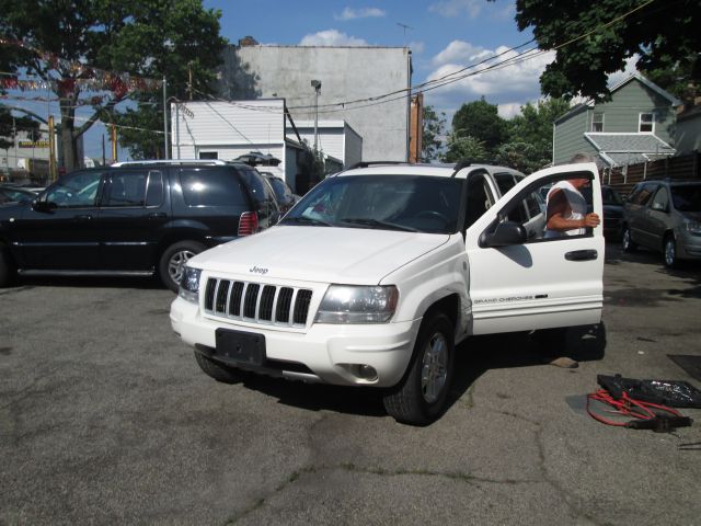 2004 Jeep Grand Cherokee 4dr 114 WB W/4.6l AWD