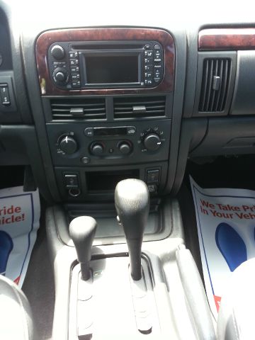 2004 Jeep Grand Cherokee Super