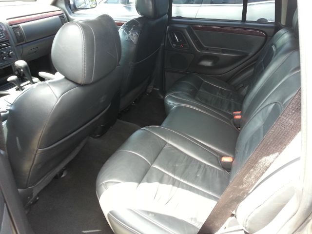 2004 Jeep Grand Cherokee Super