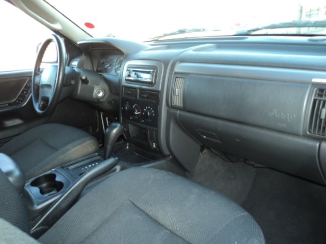 2004 Jeep Grand Cherokee LS
