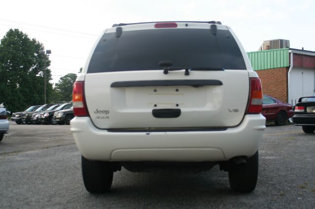 2004 Jeep Grand Cherokee 4dr 114 WB W/4.6l AWD