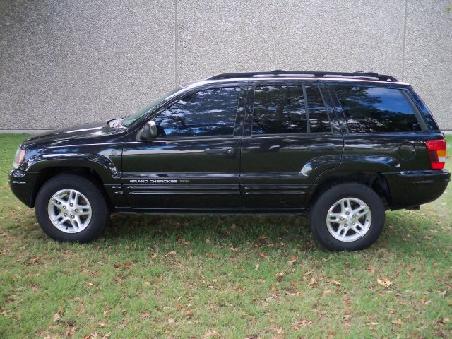 2004 Jeep Grand Cherokee 4dr 114 WB W/4.6l AWD