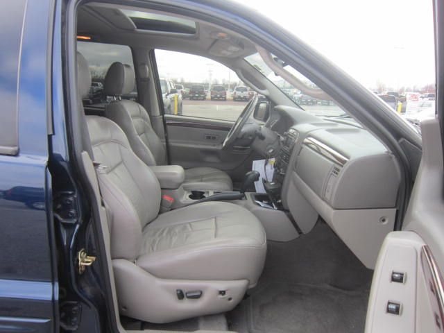 2004 Jeep Grand Cherokee SLT 25