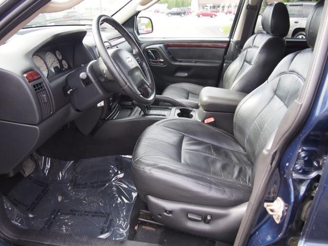 2004 Jeep Grand Cherokee C1500 Scottsdale