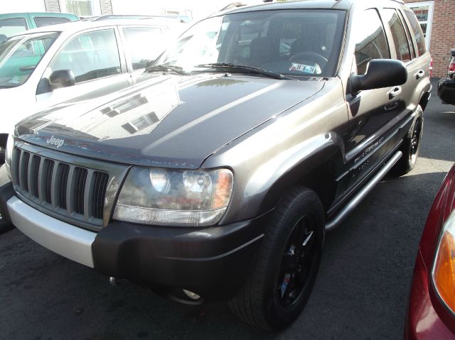 2004 Jeep Grand Cherokee LT Tv-dvdleathersunroof3rowcarfax Available