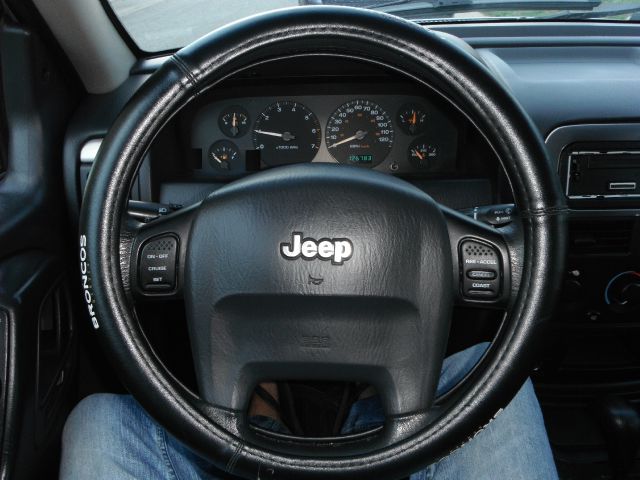 2004 Jeep Grand Cherokee Unknown