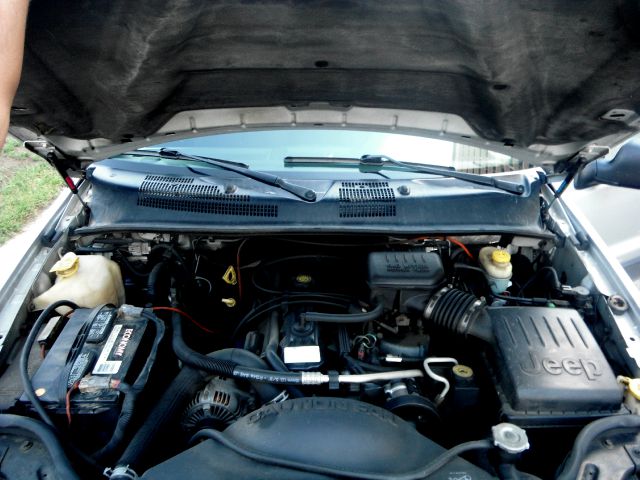 2004 Jeep Grand Cherokee Unknown