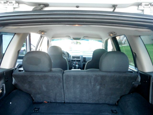 2004 Jeep Grand Cherokee Unknown