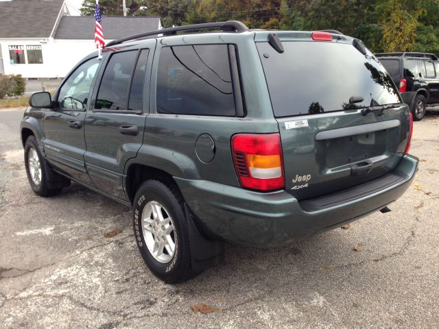 2004 Jeep Grand Cherokee 4dr 114 WB W/4.6l AWD