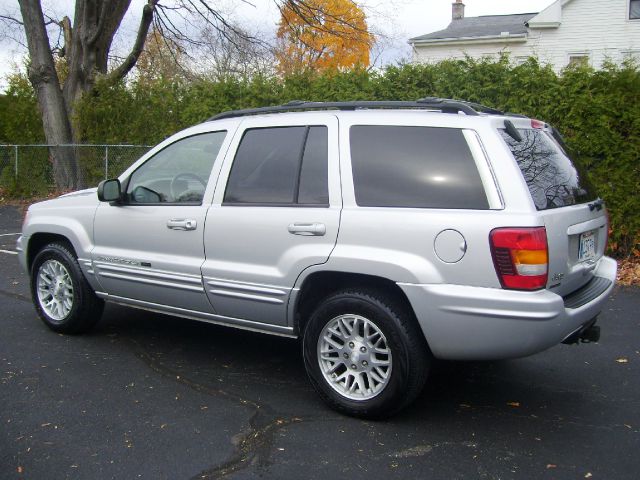 2004 Jeep Grand Cherokee Super