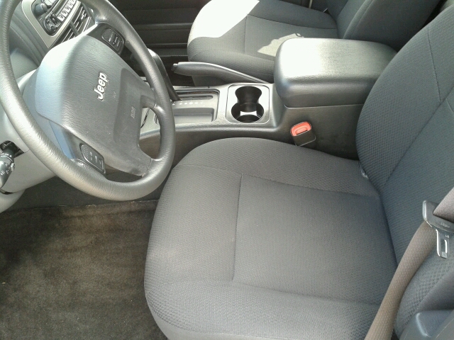 2004 Jeep Grand Cherokee X