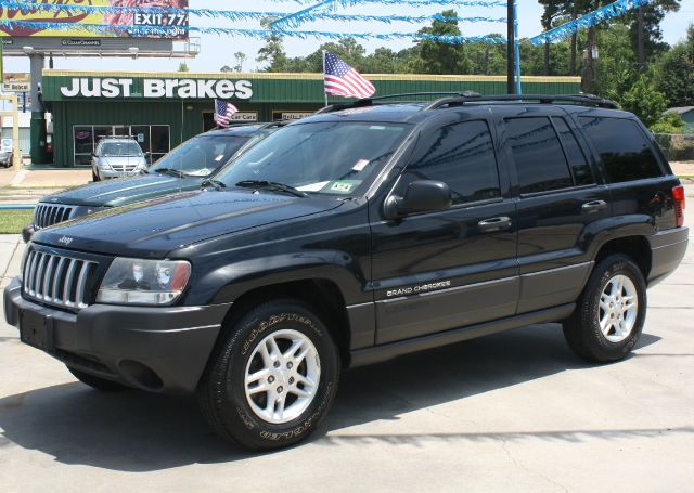 2004 Jeep Grand Cherokee LT Tv-dvdleathersunroof3rowcarfax Available