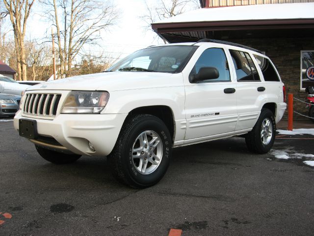 2004 Jeep Grand Cherokee 4dr 114 WB W/4.6l AWD