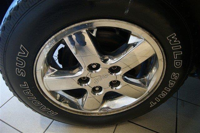 2004 Jeep Grand Cherokee SLT 25