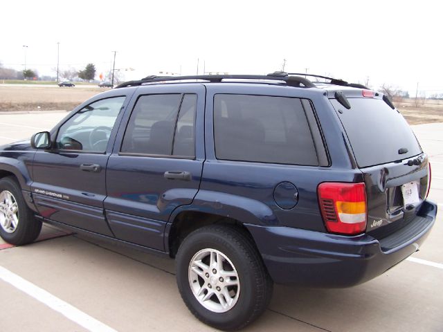 2004 Jeep Grand Cherokee LT Tv-dvdleathersunroof3rowcarfax Available