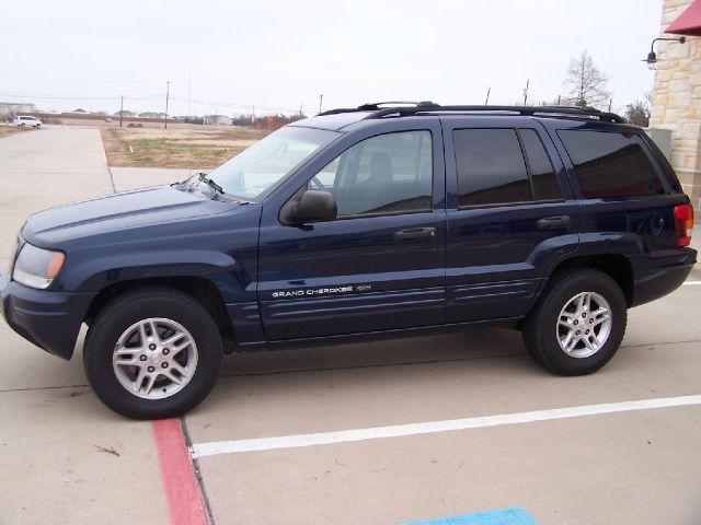 2004 Jeep Grand Cherokee LT Tv-dvdleathersunroof3rowcarfax Available