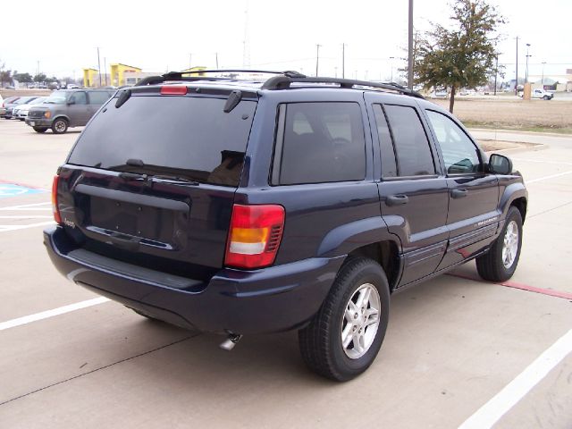 2004 Jeep Grand Cherokee LT Tv-dvdleathersunroof3rowcarfax Available