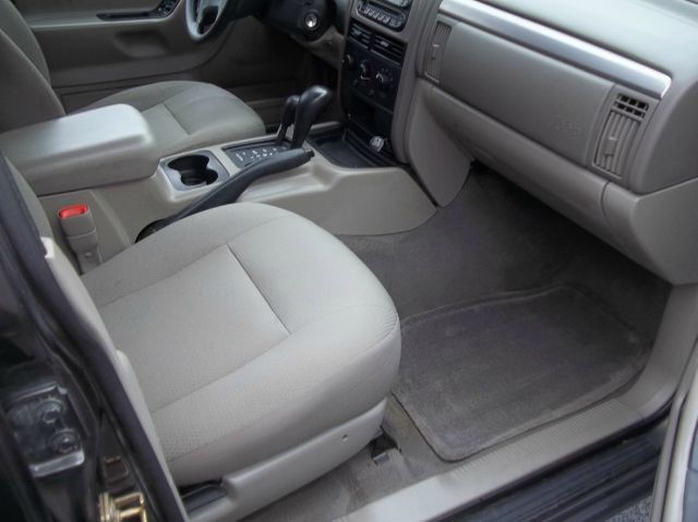 2004 Jeep Grand Cherokee LS