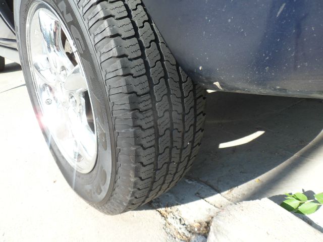 2004 Jeep Grand Cherokee 2.4i Sedan