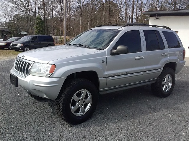 2004 Jeep Grand Cherokee 2.4i Sedan