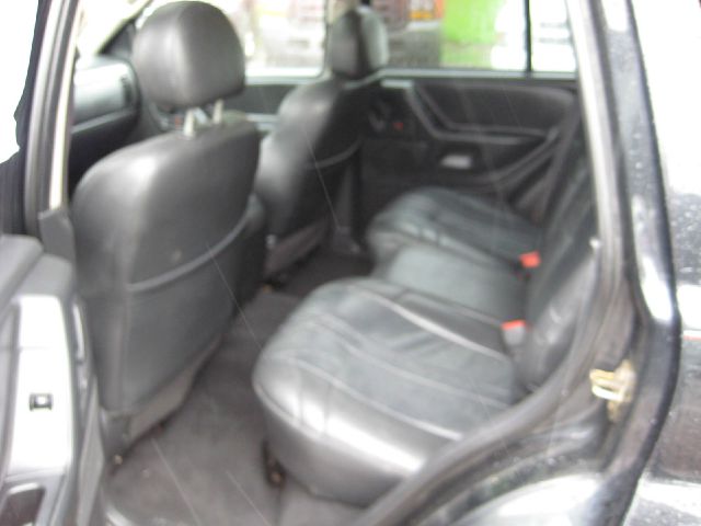 2004 Jeep Grand Cherokee 4dr 114 WB W/4.6l AWD
