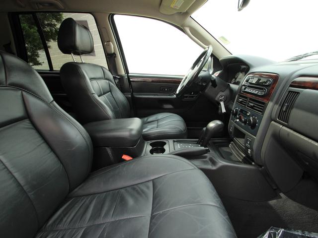 2004 Jeep Grand Cherokee SLT 25