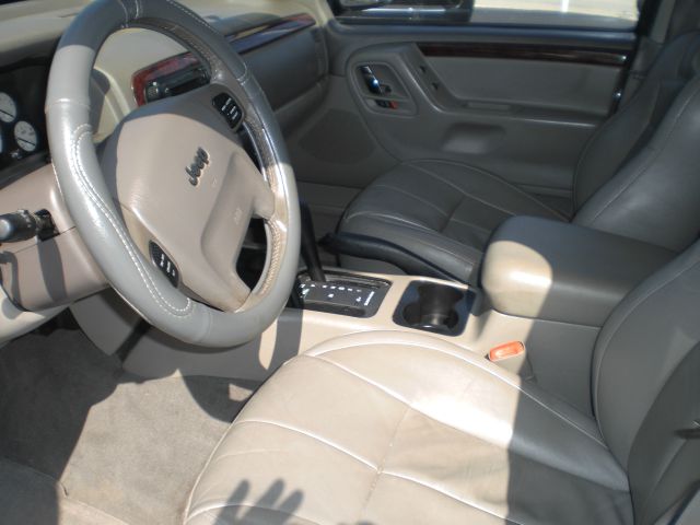 2004 Jeep Grand Cherokee Super