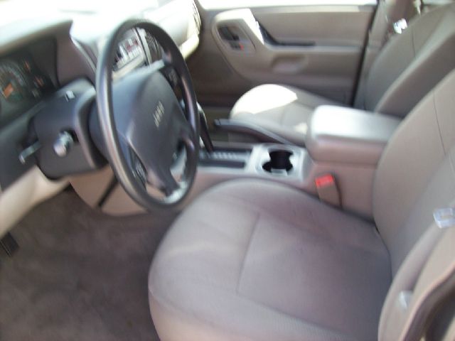 2004 Jeep Grand Cherokee Sedan 4dr