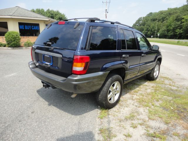 2004 Jeep Grand Cherokee LT Tv-dvdleathersunroof3rowcarfax Available