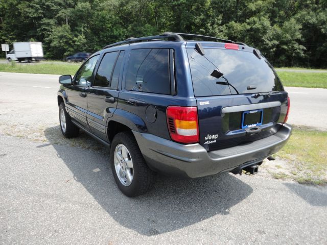 2004 Jeep Grand Cherokee LT Tv-dvdleathersunroof3rowcarfax Available