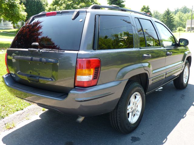 2004 Jeep Grand Cherokee 4dr 114 WB W/4.6l AWD