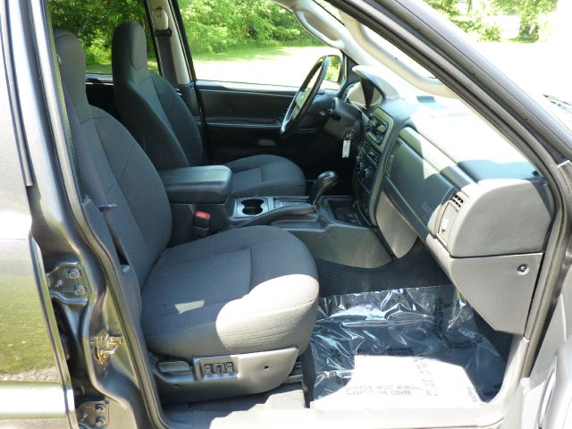 2004 Jeep Grand Cherokee 4dr 114 WB W/4.6l AWD