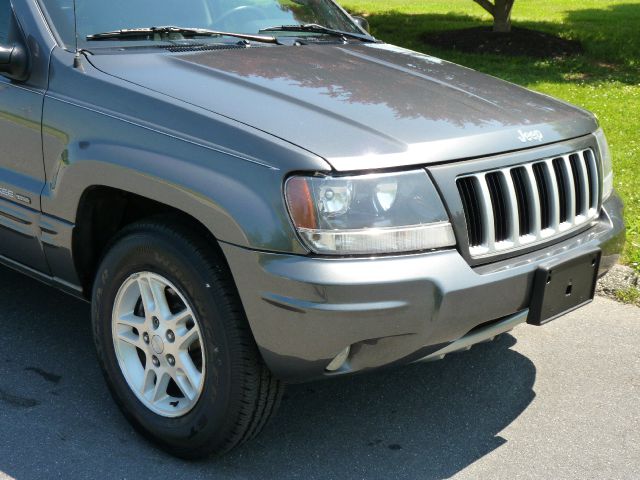 2004 Jeep Grand Cherokee 4dr 114 WB W/4.6l AWD