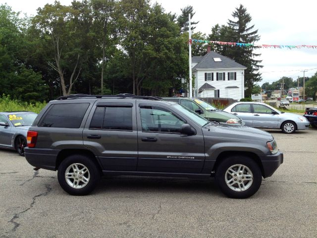 2004 Jeep Grand Cherokee 4dr 114 WB W/4.6l AWD