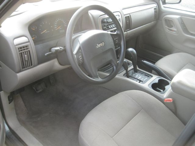 2004 Jeep Grand Cherokee LS