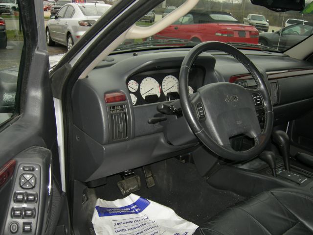 2004 Jeep Grand Cherokee Super