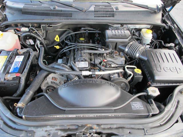 2004 Jeep Grand Cherokee 4dr 114 WB W/4.6l AWD