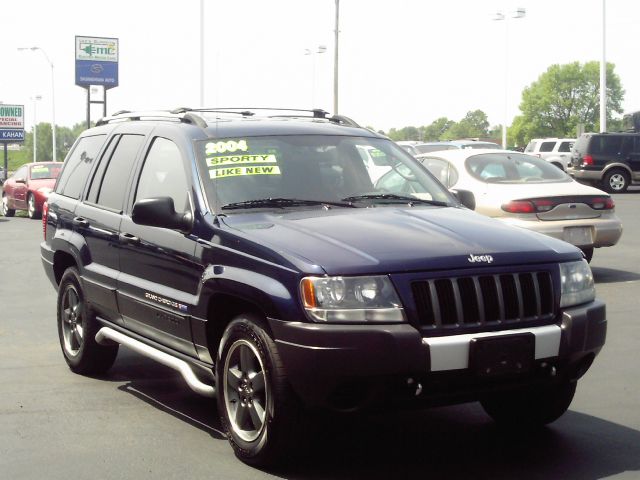 2004 Jeep Grand Cherokee SR5 AWD SUV