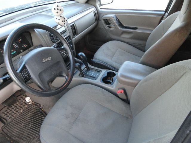 2004 Jeep Grand Cherokee LS