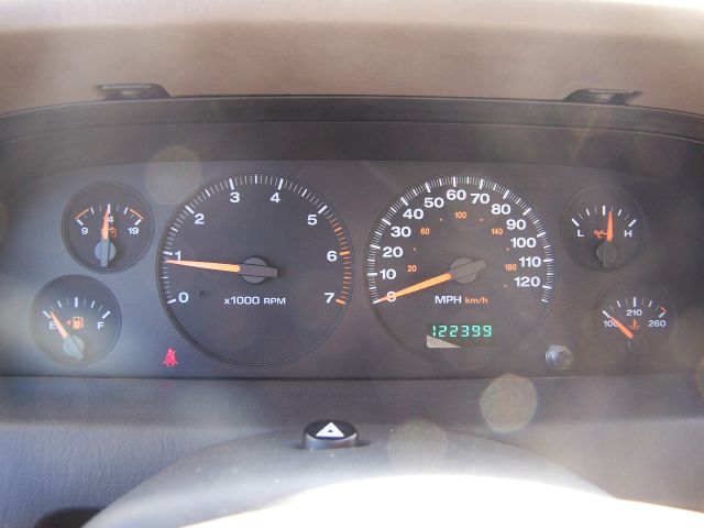 2004 Jeep Grand Cherokee 4dr 114 WB W/4.6l AWD