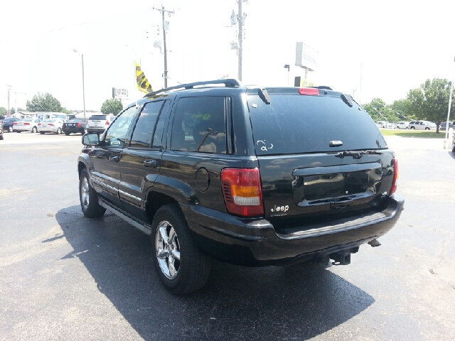 2004 Jeep Grand Cherokee 2.4i Sedan