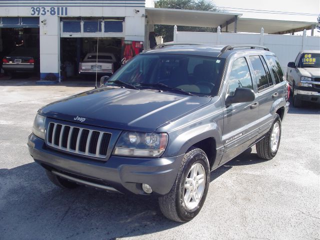 2004 Jeep Grand Cherokee LT Tv-dvdleathersunroof3rowcarfax Available
