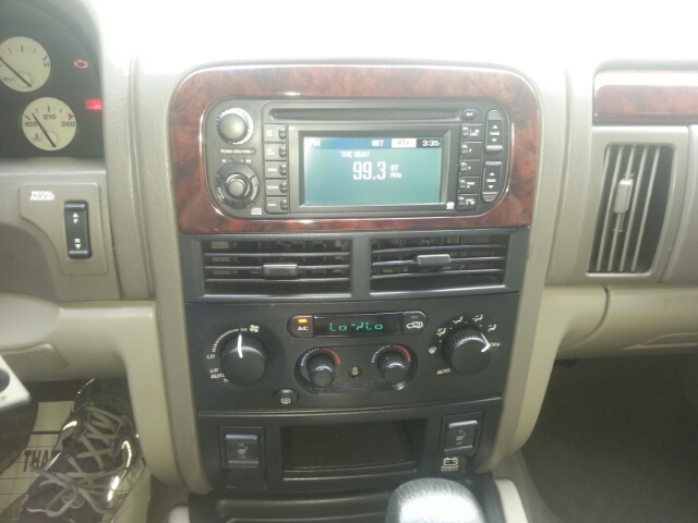 2004 Jeep Grand Cherokee SLT 25