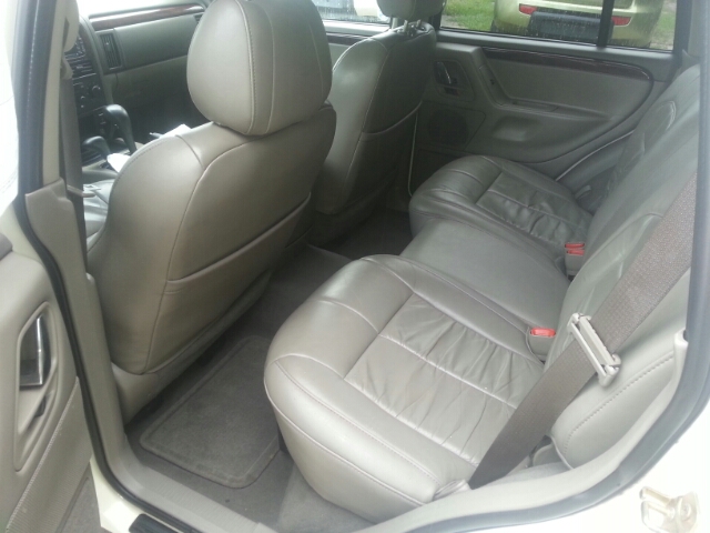 2004 Jeep Grand Cherokee SLT 25