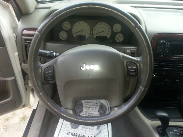 2004 Jeep Grand Cherokee SLT 25