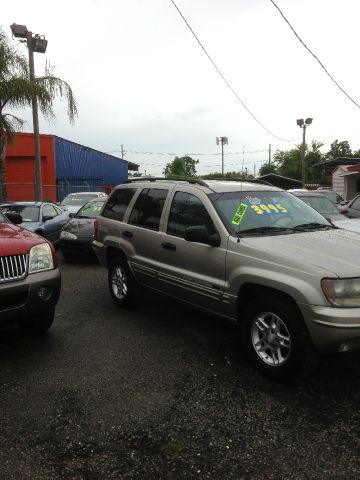 2004 Jeep Grand Cherokee Sedan 4dr