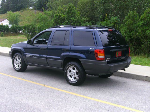 2004 Jeep Grand Cherokee 4dr 114 WB W/4.6l AWD