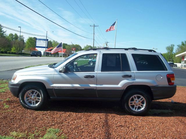 2004 Jeep Grand Cherokee Sedan 4dr