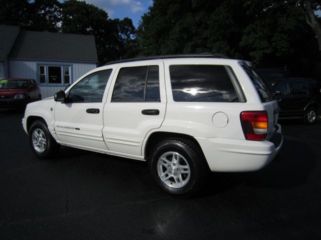 2004 Jeep Grand Cherokee 4dr 114 WB W/4.6l AWD